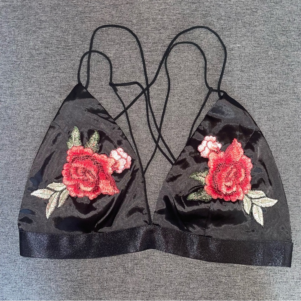 NWOT • Floral Embroidered Black Bralette - Picture 6 of 8
